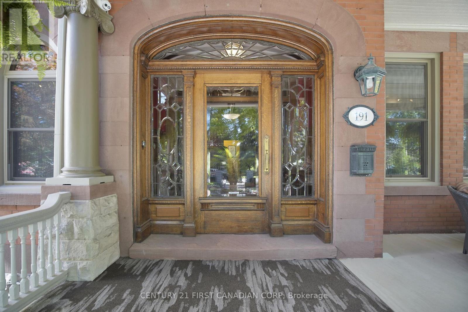 Property Photo:  191 Cheapside Street  ON N6A 1Z9 
