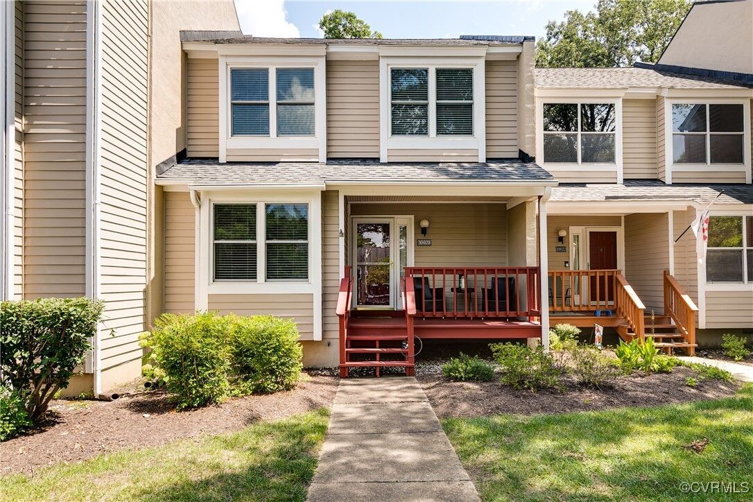 Property Photo: 10020 Bellona Court VA 23233
