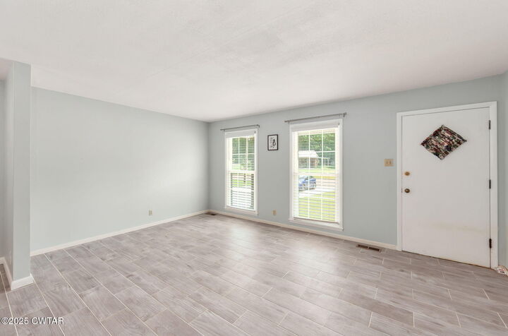 Property Photo: 303 Ridgedale Drive TN 38305