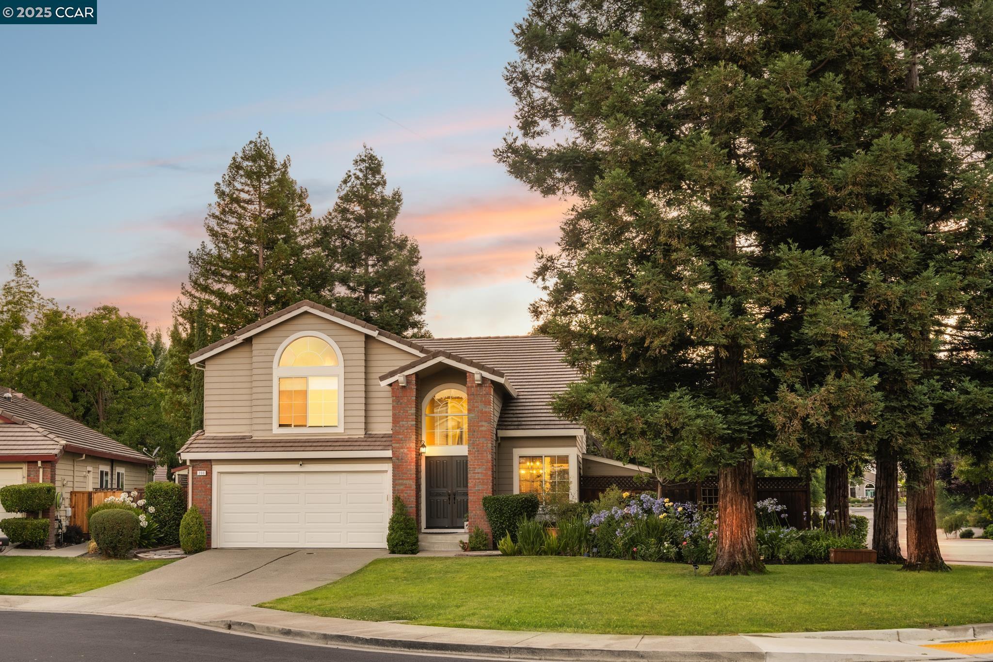 Property Photo: 200 Hat Creek Ct CA 94582