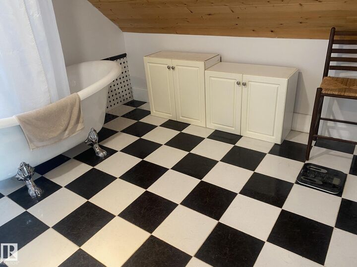 Property Photo:  12811 121 Street NW  AB T5L 0B1 
