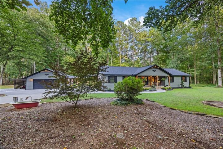 Property Photo: 846 Cleve Wright Road GA 30534