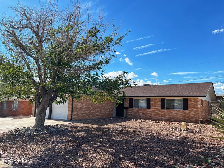Property Photo: 7200 Alto Rey Avenue TX 79912