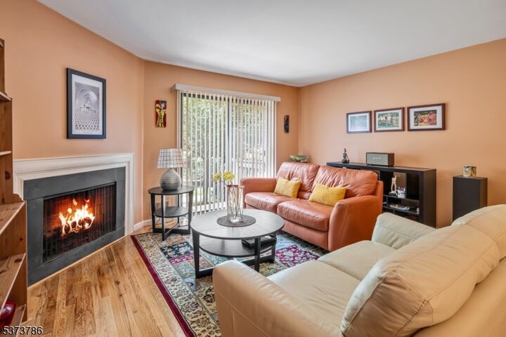 181 Long Hill Rd J-9  Little Falls Twp. NJ 07424 photo