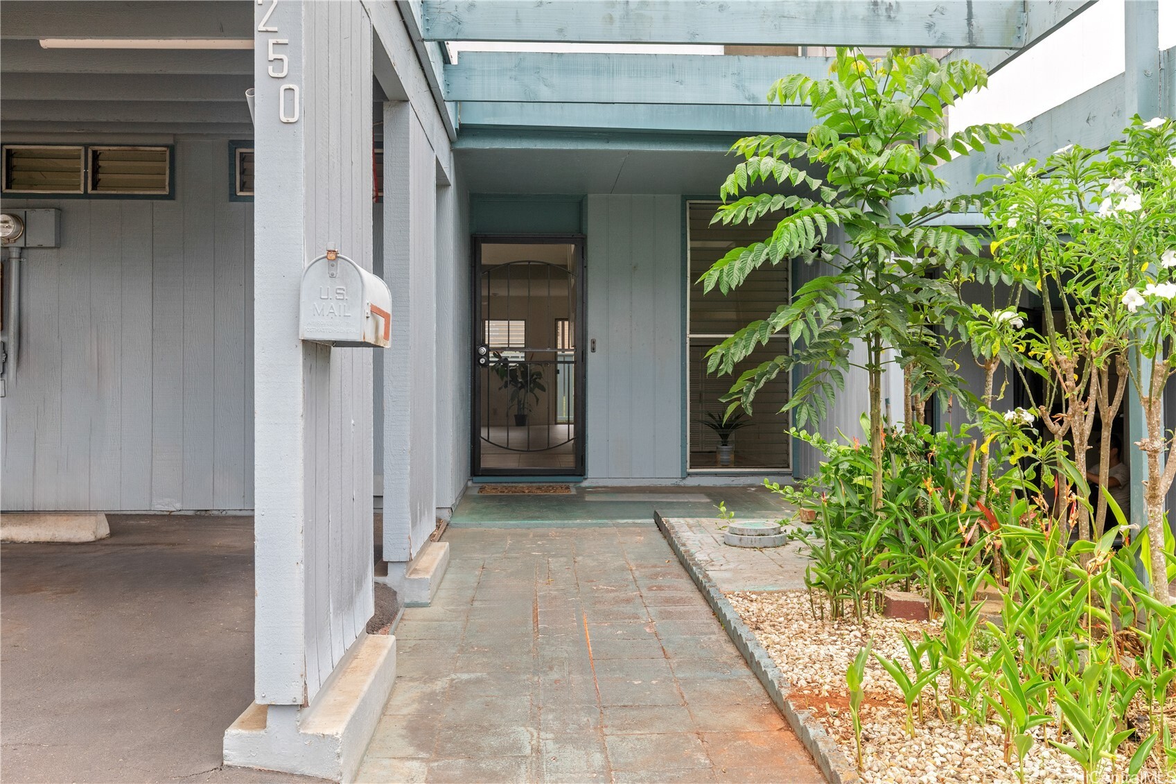 Property Photo:  95-400 Hokukea Court 250  HI 96789 