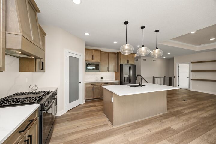 Property Photo: 17215 Northview Drive IA 50323