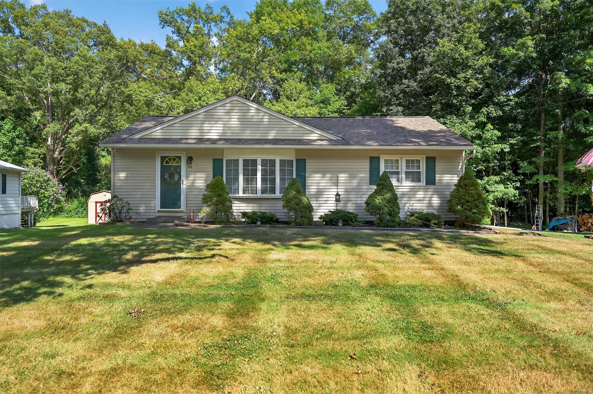 Property Photo:  86 Westwood Drive  NY 12550 