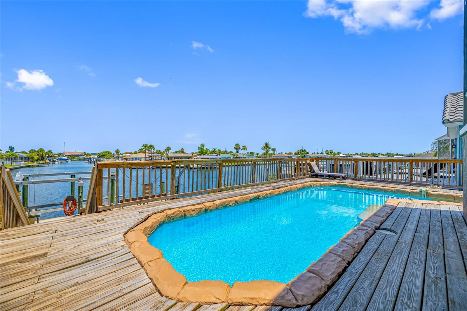 Property Photo: 861 Symphony Isles Boulevard FL 33572