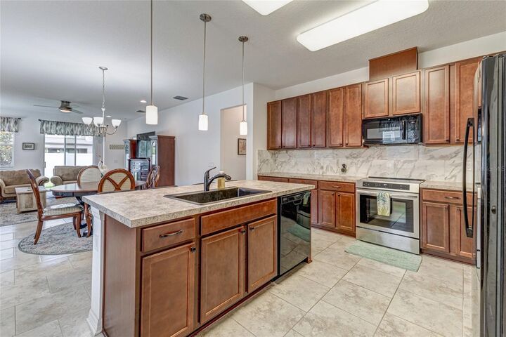 Property Photo: 11444 Alachua Creek Lane FL 33579