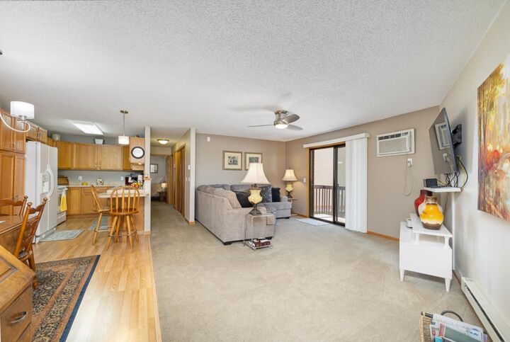 Property Photo: 924B 28th Ave, Unit 207 SW ND 58701