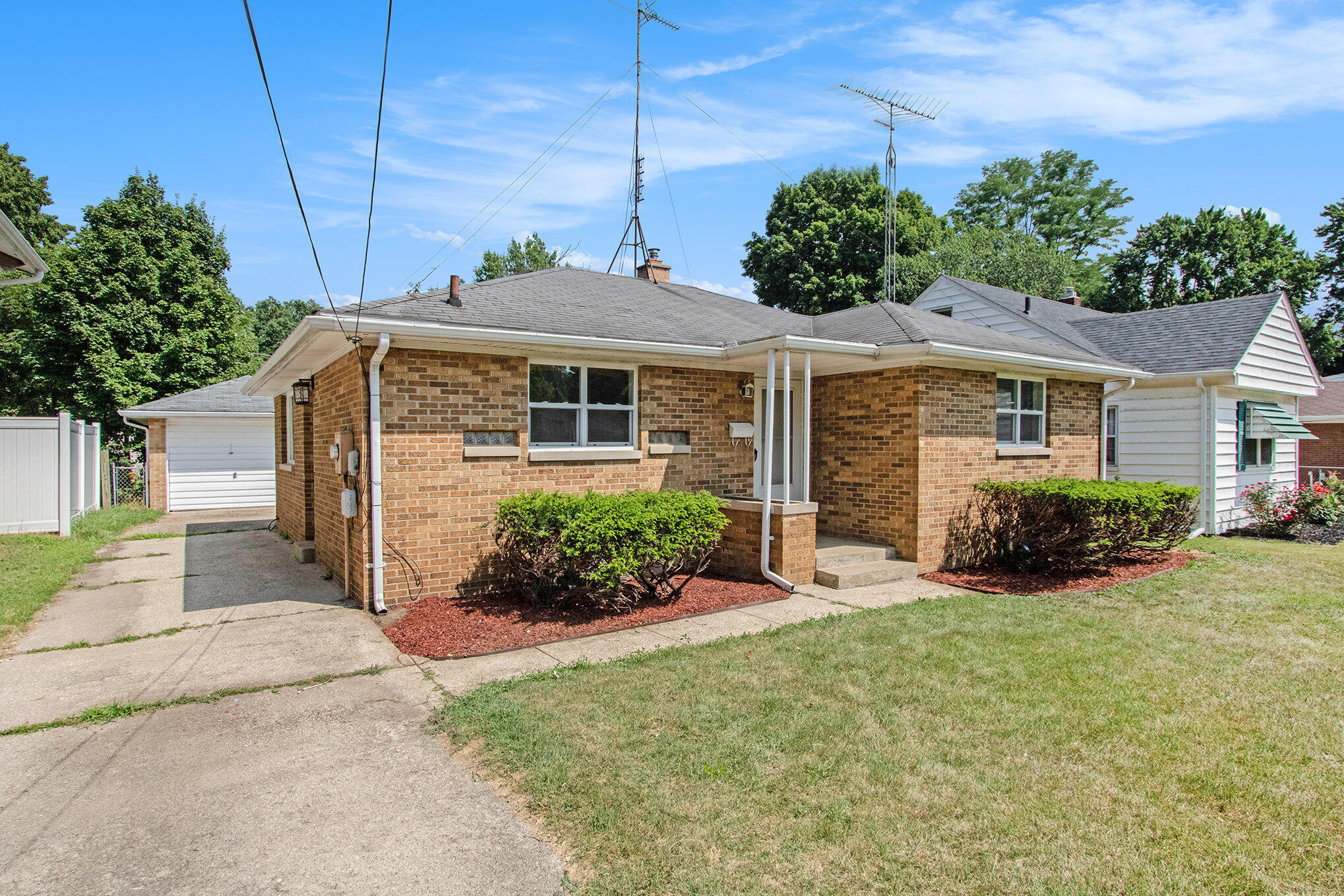 Property Photo: 113 N 15th Street MI 49120
