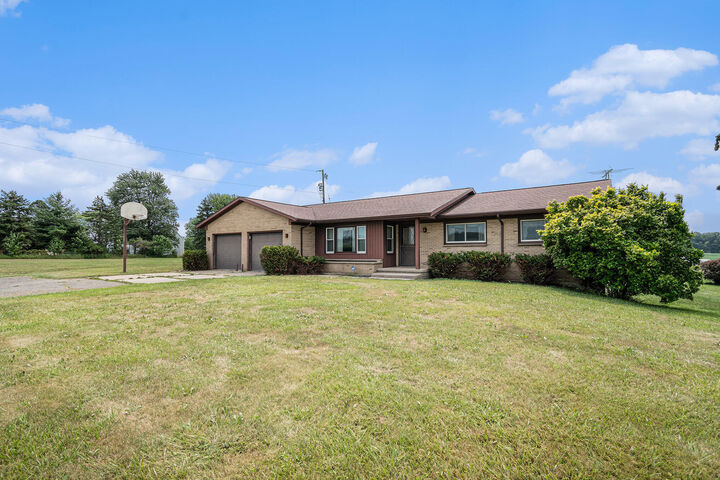 Property Photo: 1096 Roosevelt Street MI 49403