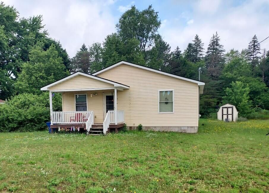 Property Photo: 15142 Beecher Street MI 49683