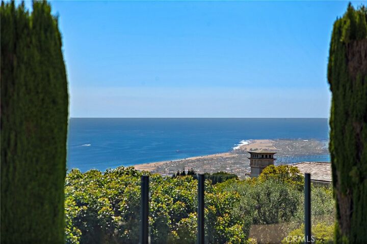 Property Photo:  18 Sail Vista  CA 92657 