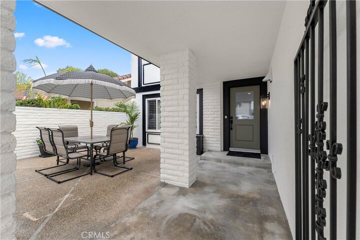 Property Photo: 1872 Parkview Circle CA 92627
