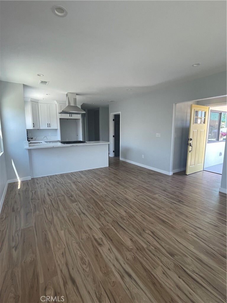 Property Photo: 509 S Pearl Avenue CA 90221