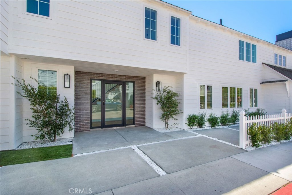 1103 Balboa Avenue  Newport Beach CA 92662 photo