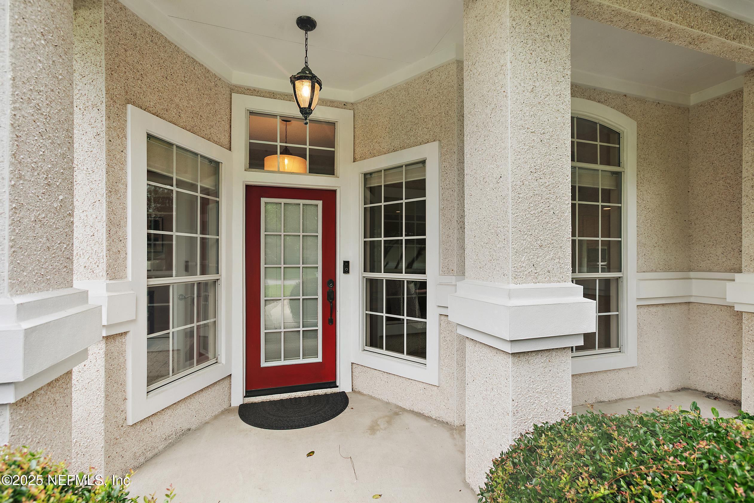 Property Photo: 852 Buckeye Lane FL 32259