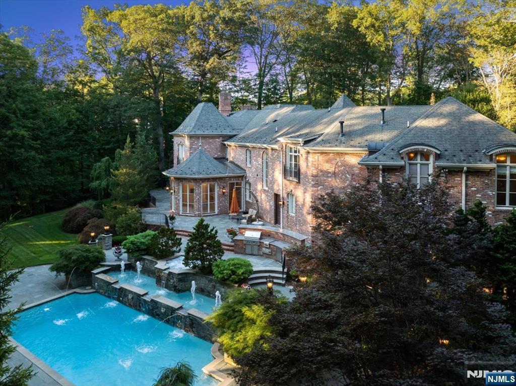 Property Photo: