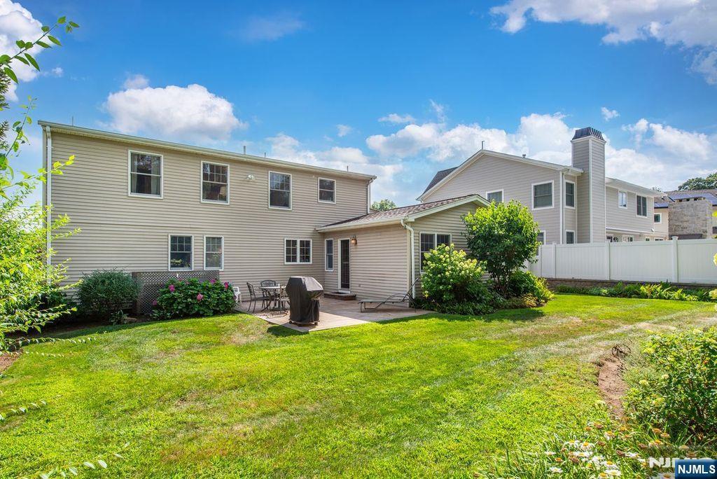 Property Photo:  163 Garden Avenue  NJ 07652 