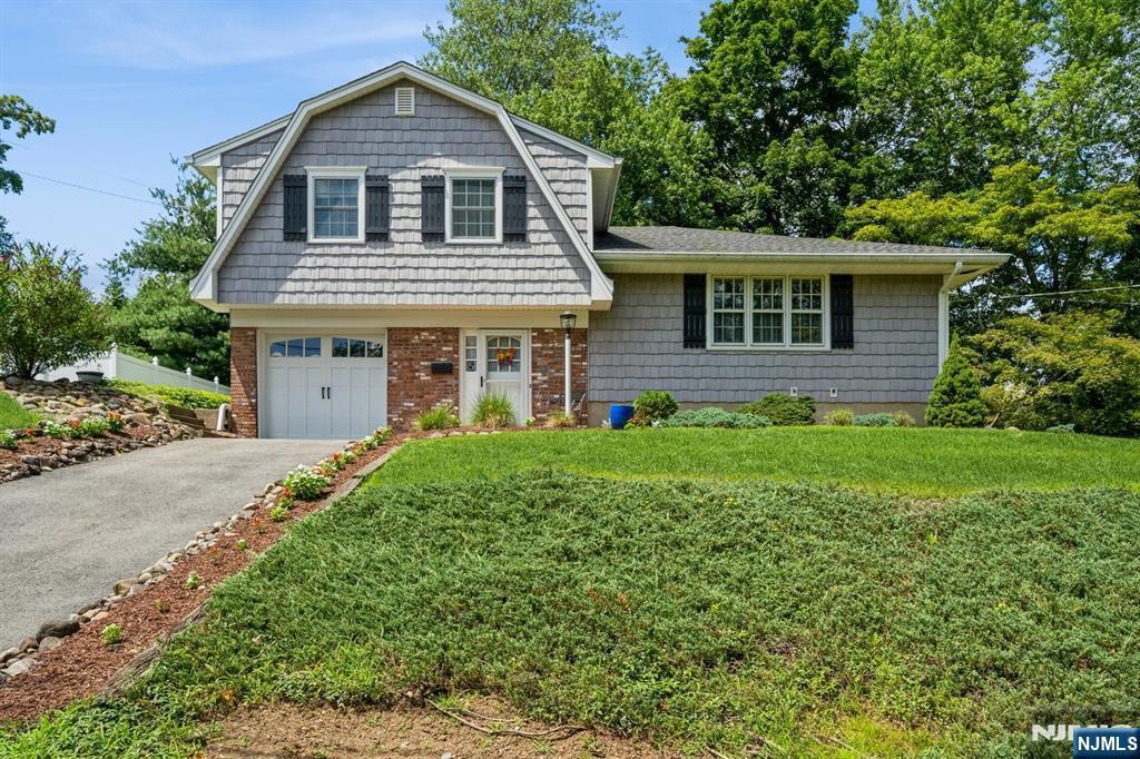 Property Photo: 5 Terry Court NJ 07645