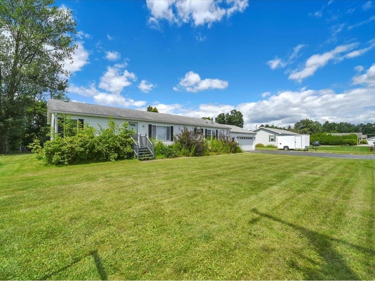 Property Photo:  8 Middle Road  VT 05488 