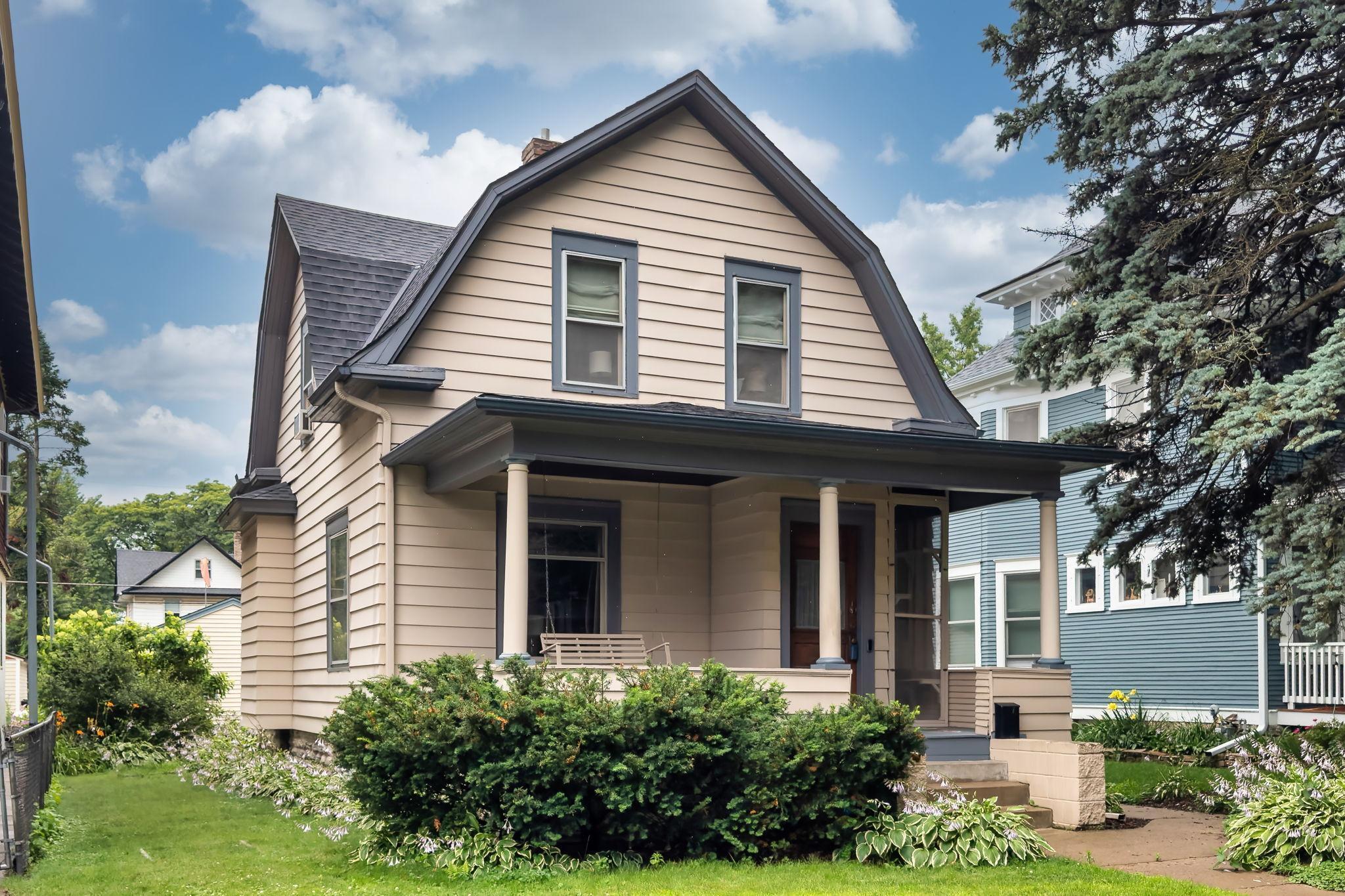 Property Photo:  1176 Laurel Avenue  MN 55104 