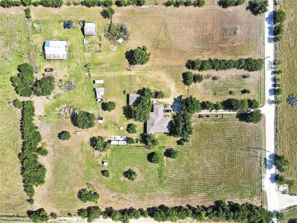 Property Photo:  1521 Pioneer Road  TX 76078 