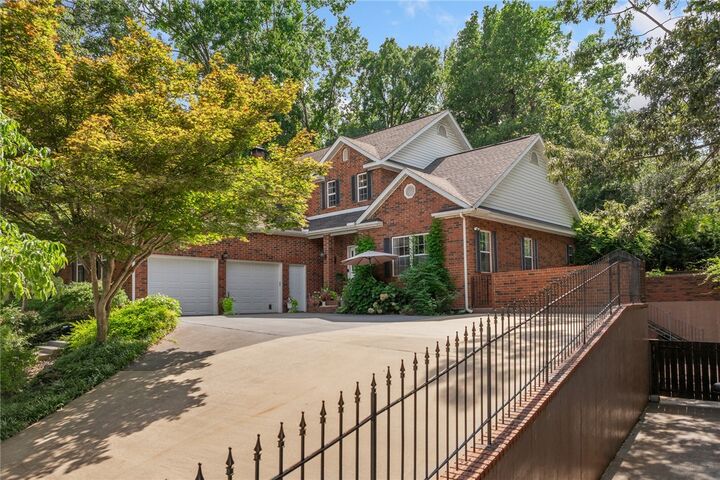 Property Photo: 512 Paddington Lane AR 72601