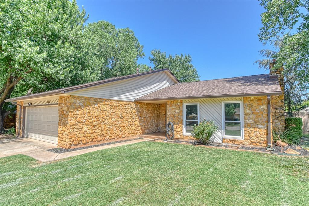 Property Photo: 200 Pawnee Circle OK 73099