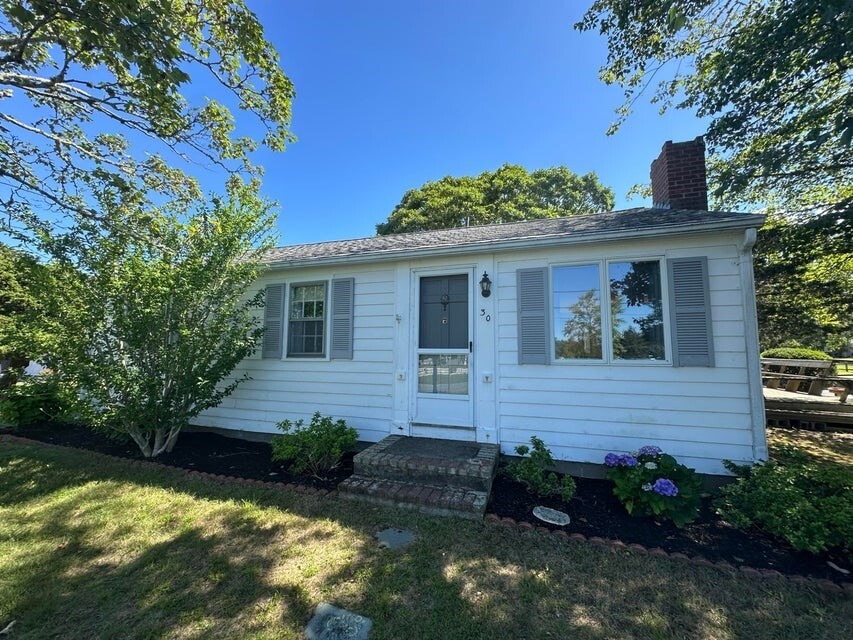 Property Photo:  30 Nauset Lane  MA 02673 