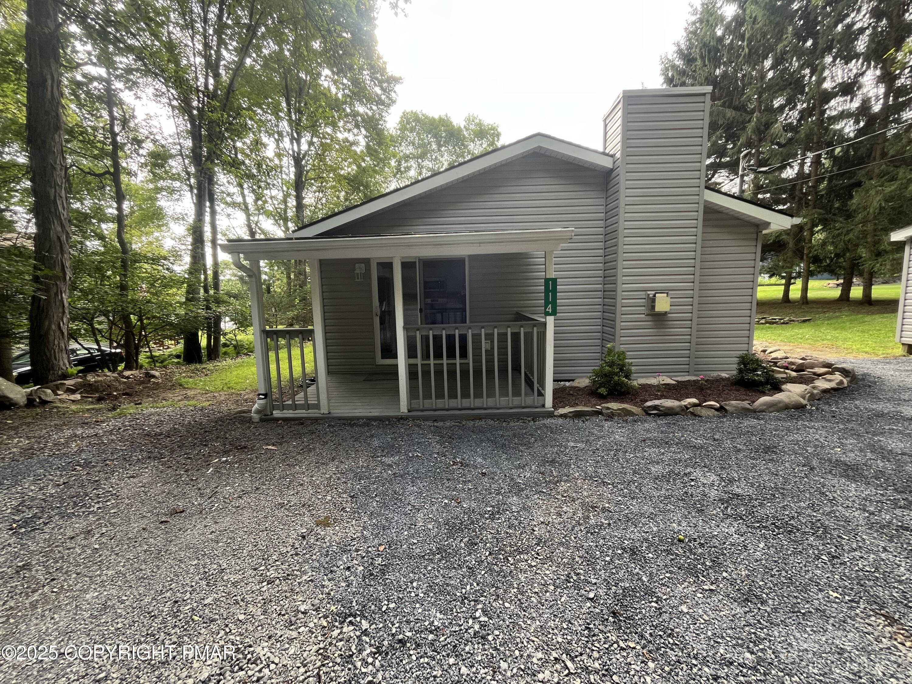 Property Photo:  114 Shady Lane  PA 18302 
