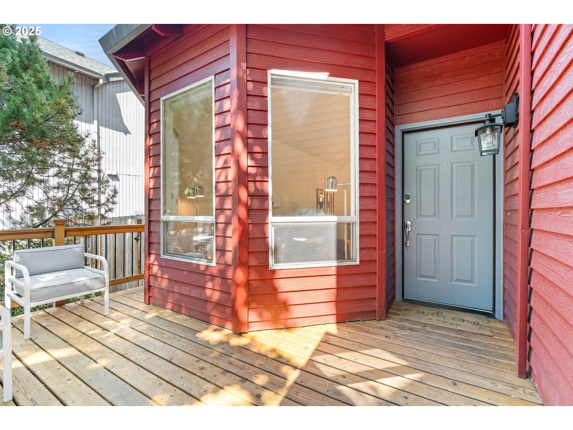 Property Photo: 9332 SW 42nd Ave OR 97219