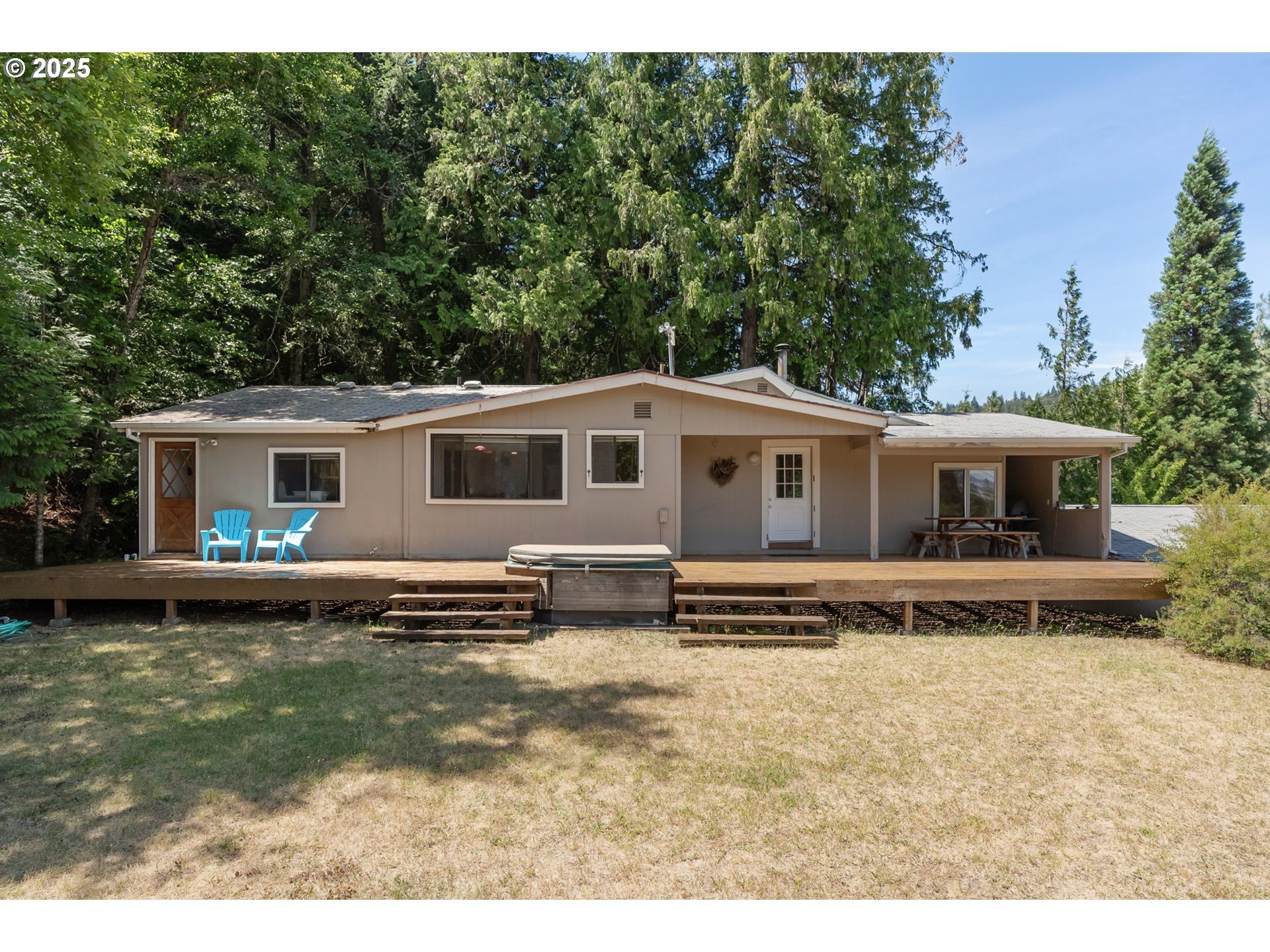 Property Photo: 1910 Proctor Rd OR 97040