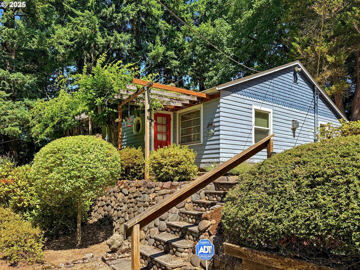 Property Photo: 701 NE 117th St WA 98685