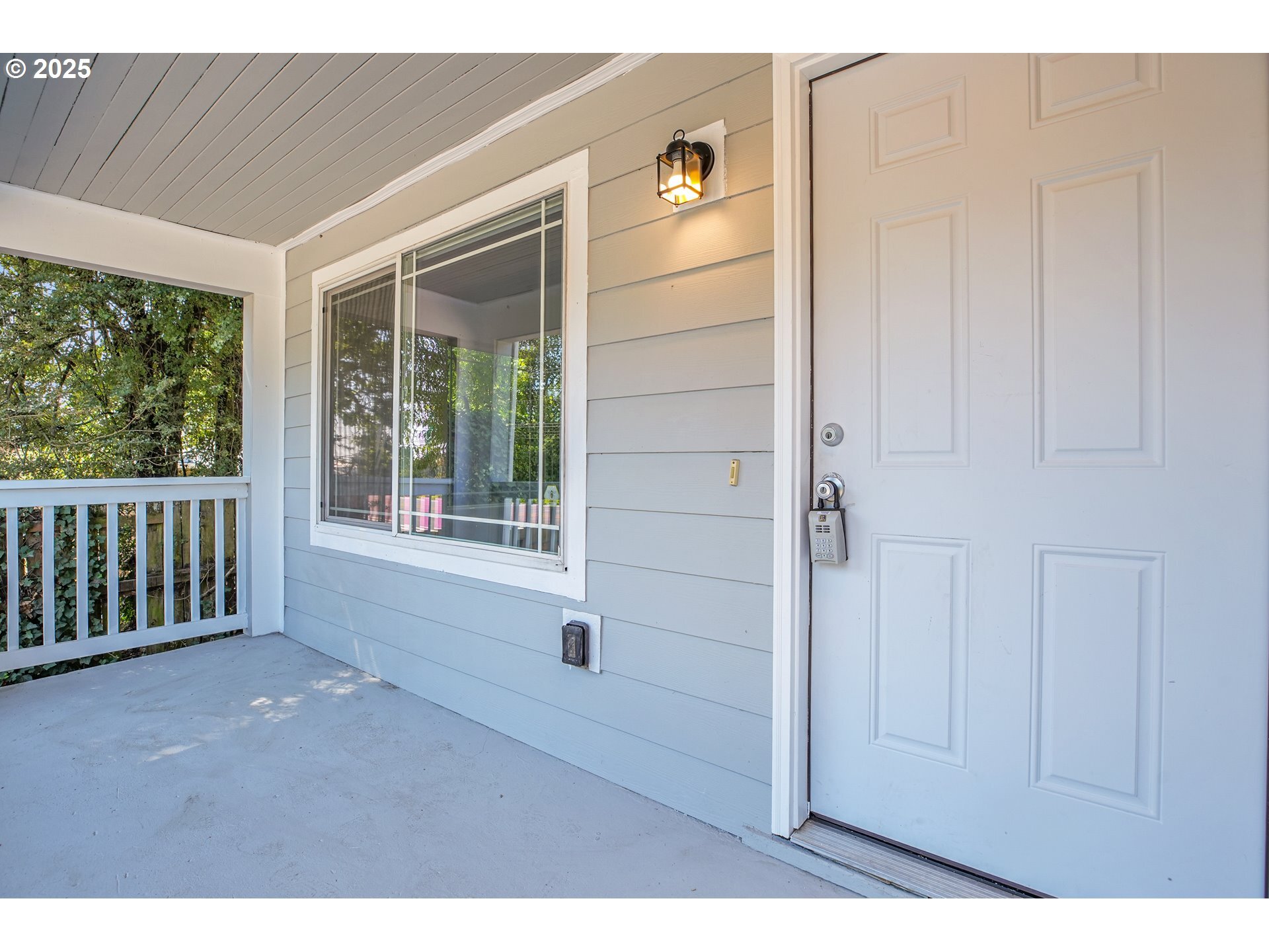 Property Photo: 6511 NW Saint Helens Rd OR 97210