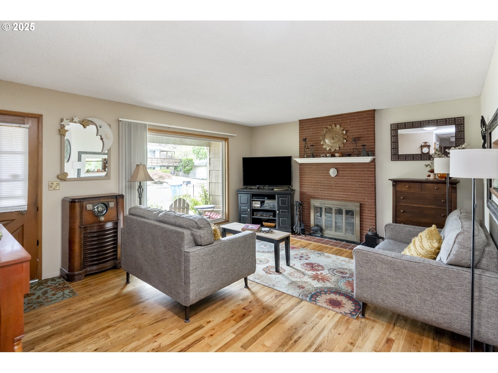 Property Photo: 14026 SE Mill Ct OR 97233