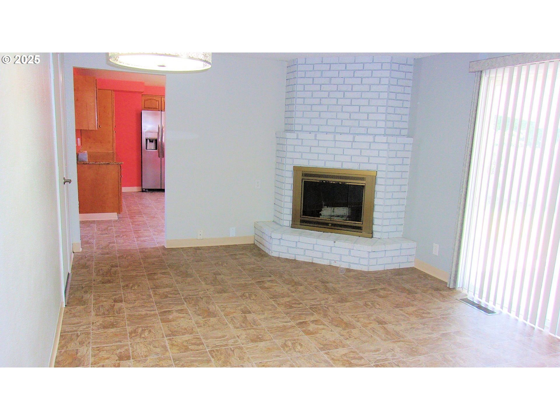 Property Photo: 2168 Aldine Dr OR 97303