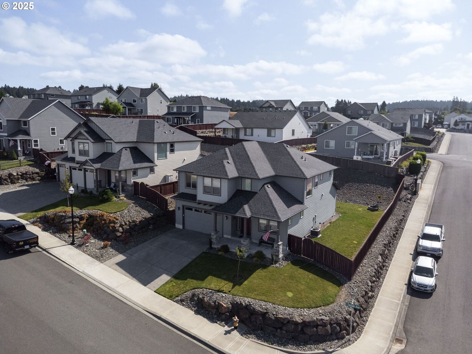 Property Photo:  703 E Tanoak Ave  WA 98629 