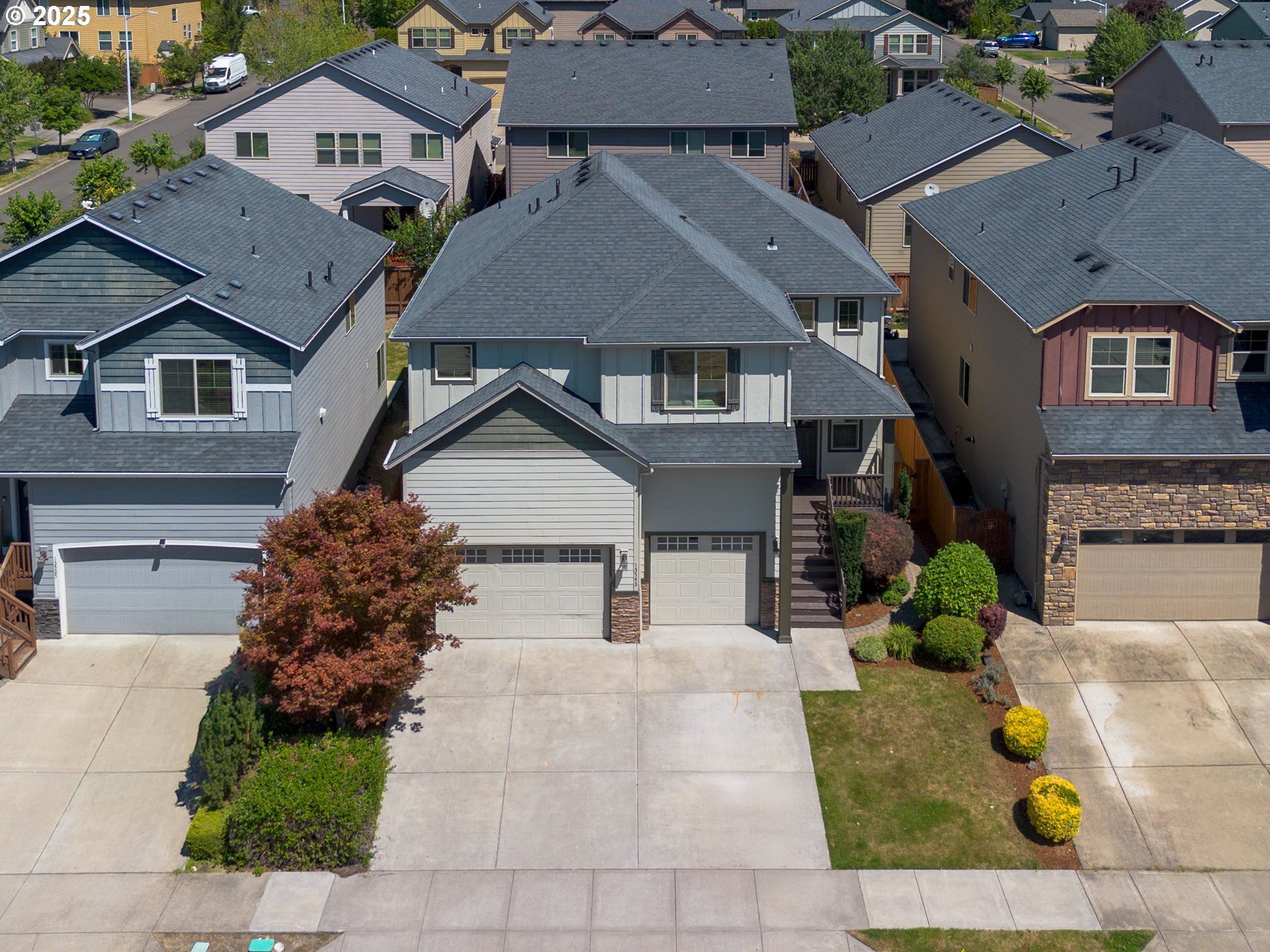 Property Photo:  13543 SE Almond Dr  OR 97015 