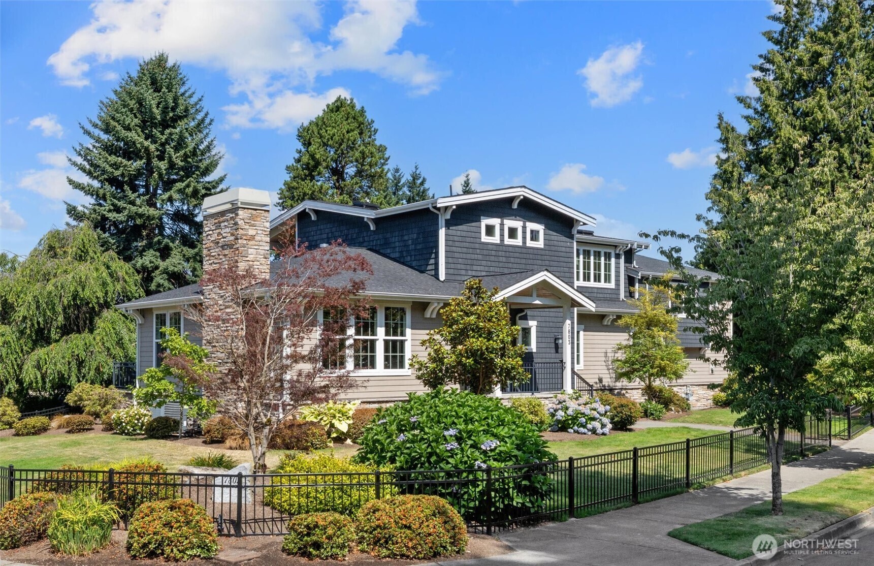 Property Photo:  7803  115th Place NE  WA 98033 