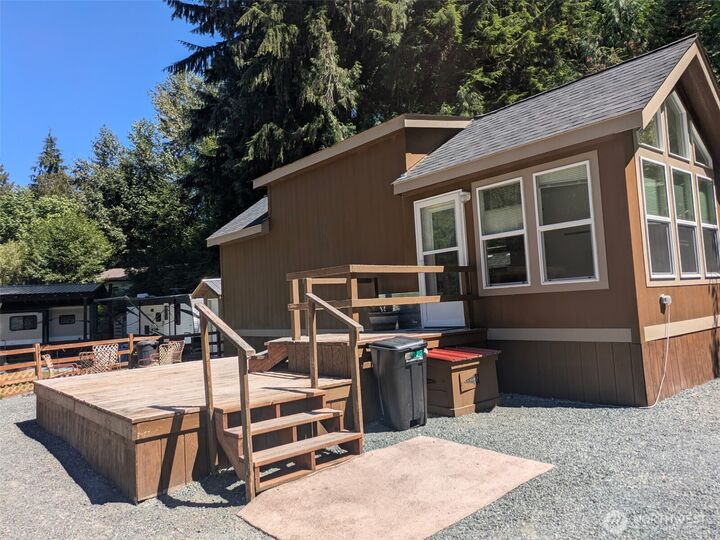 Property Photo:  45182  Kimta Loop 3B84  WA 98237 