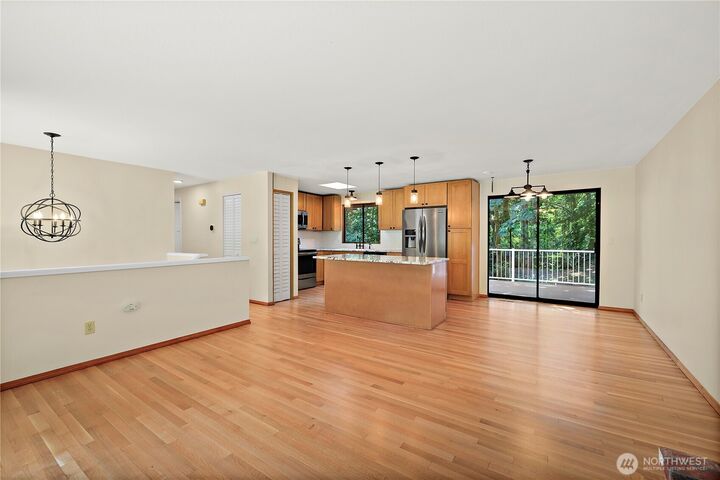 Property Photo: 1080 Ridgewood Circle SW WA 98027
