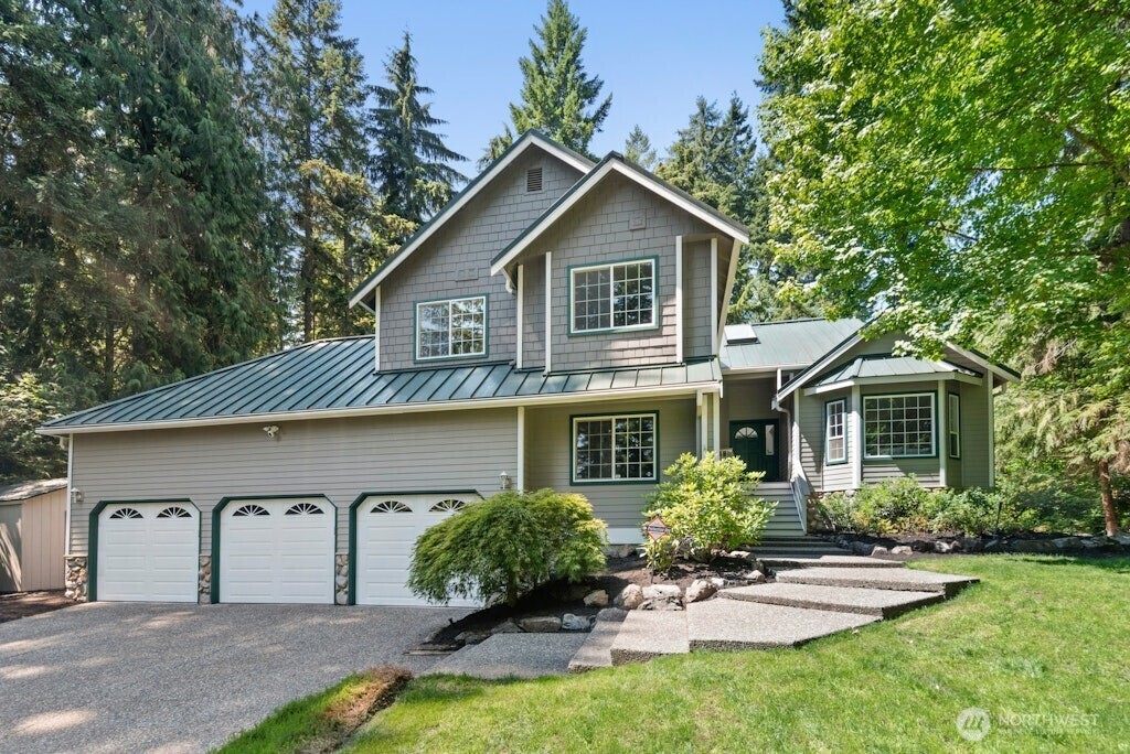 Property Photo: 17659 202nd Place NE WA 98077