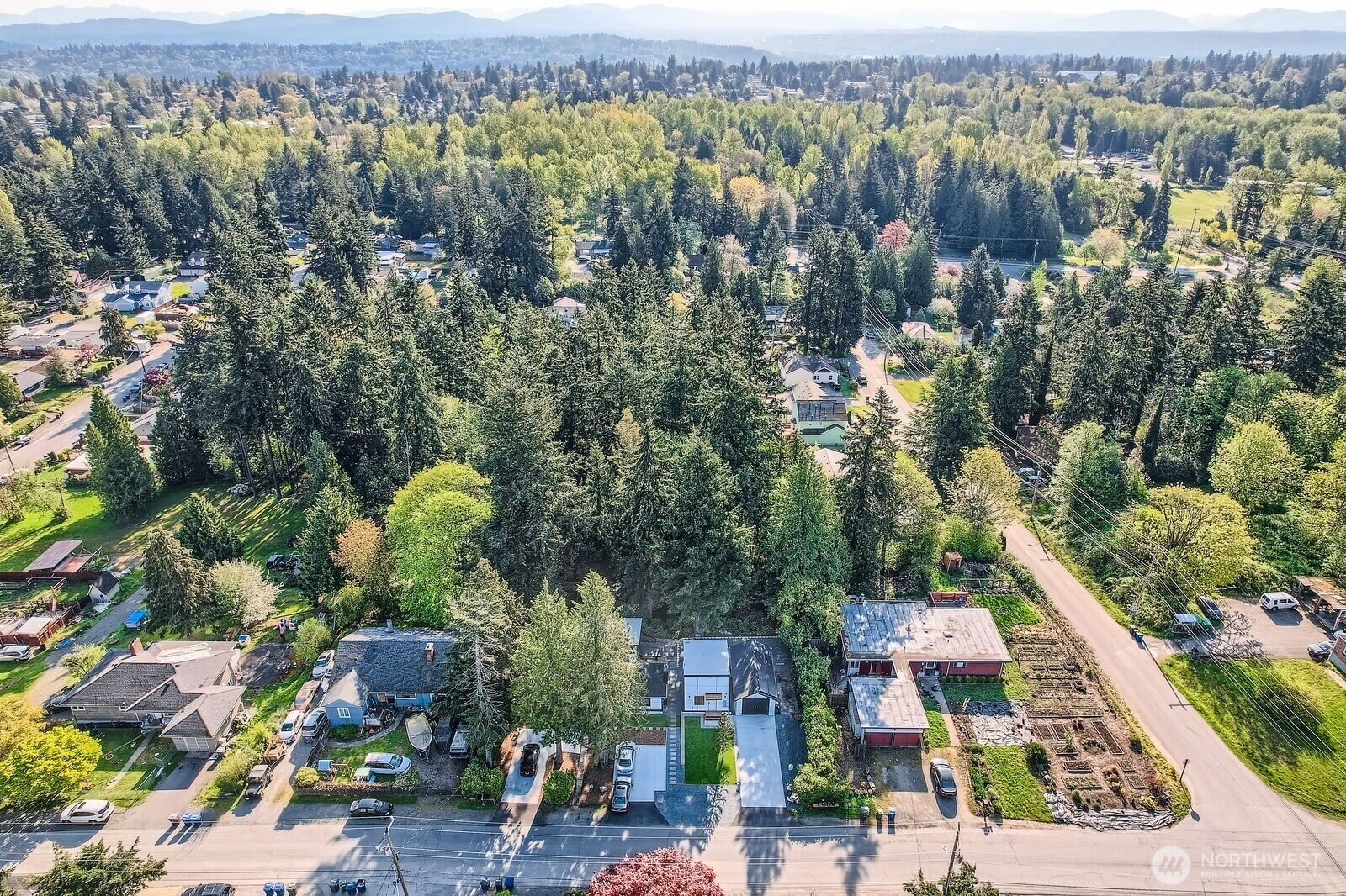 Property Photo:  13240  12th Avenue S Unit C  WA 98168 