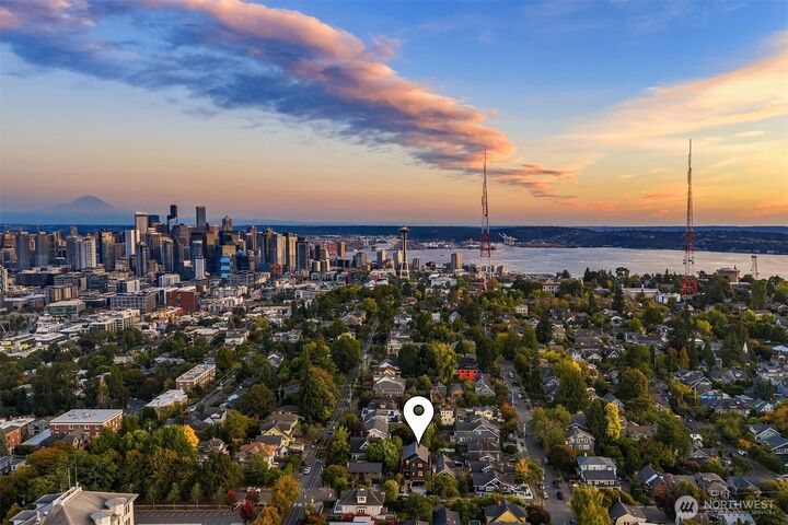 Property Photo:  365  Newton Street  WA 98109 