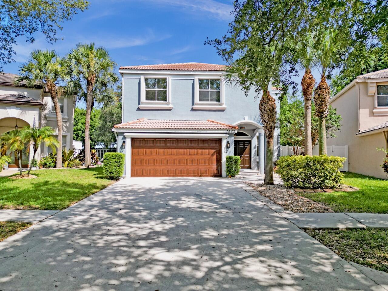 Property Photo: 7522 Oak Grove Circle FL 33467
