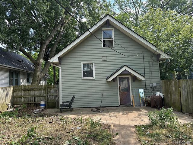 Property Photo:  214 W 12 Mile Road  MI 48073 