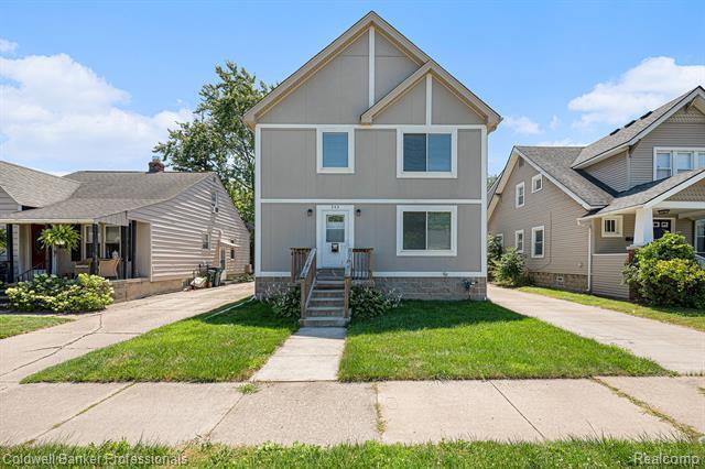 Property Photo:  342 Spencer Street  MI 48220 