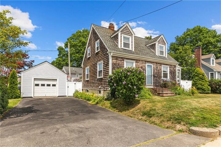 Property Photo:  53 Admiral Kalbfus Road  RI 02840 